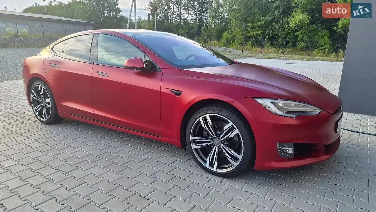 Tesla Model S