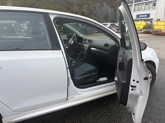Volkswagen Golf Vi 2011 photo 5