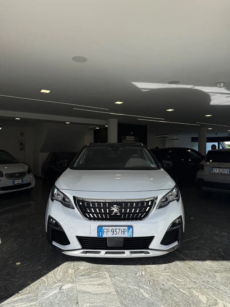 Peugeot 3008 2018 photo 2