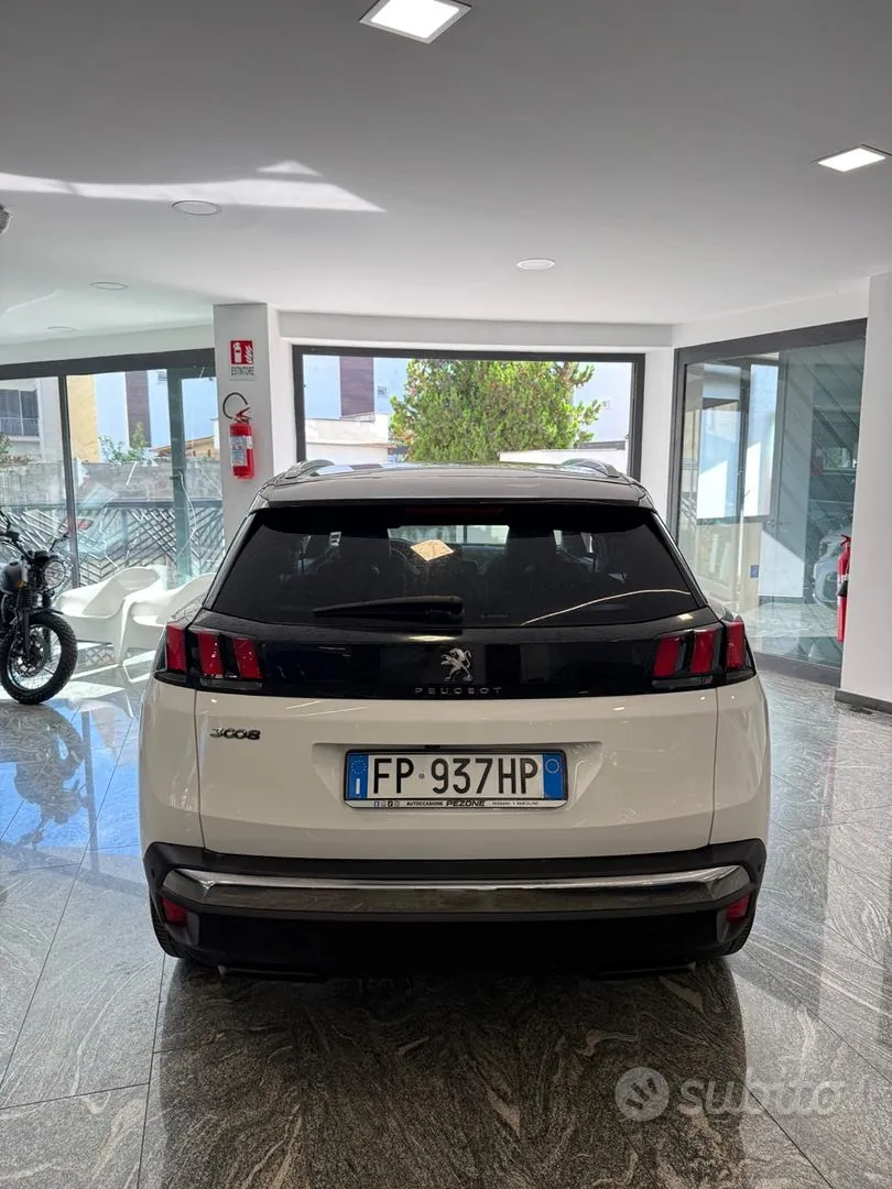 Peugeot 3008 2018 photo 5
