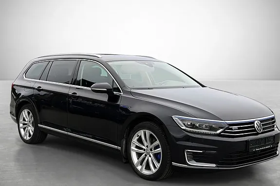 Volkswagen Passat 2018 photo 3