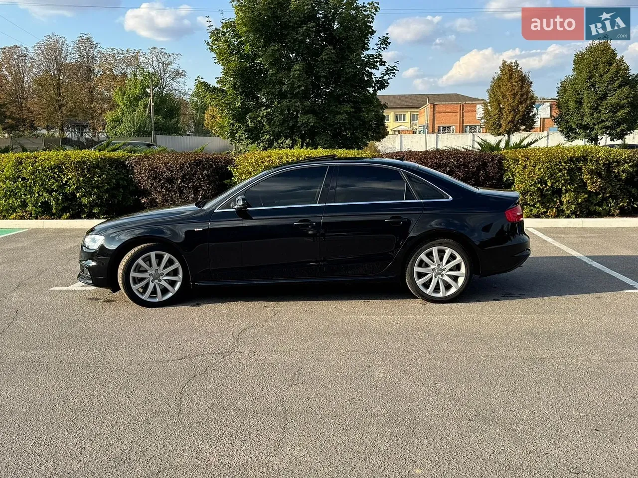 Audi A4 2013 photo 5