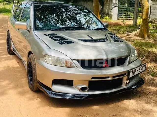 Mitsubishi Lancer