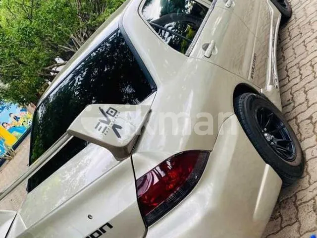 Mitsubishi Lancer 2003 photo 2
