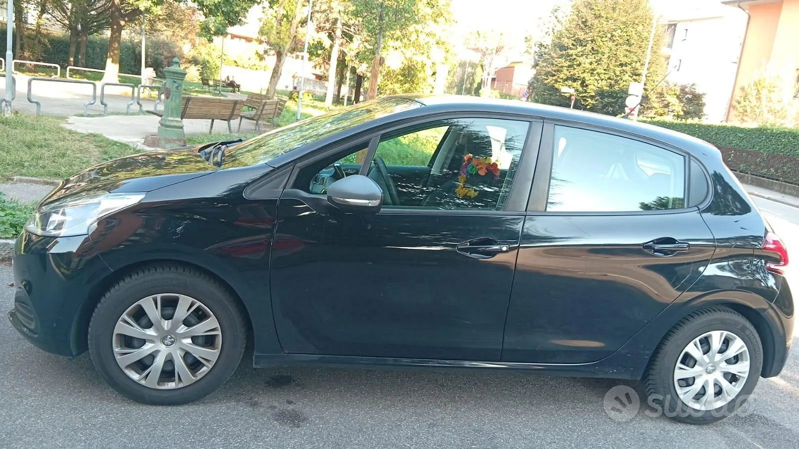Peugeot 208 2016 photo 4