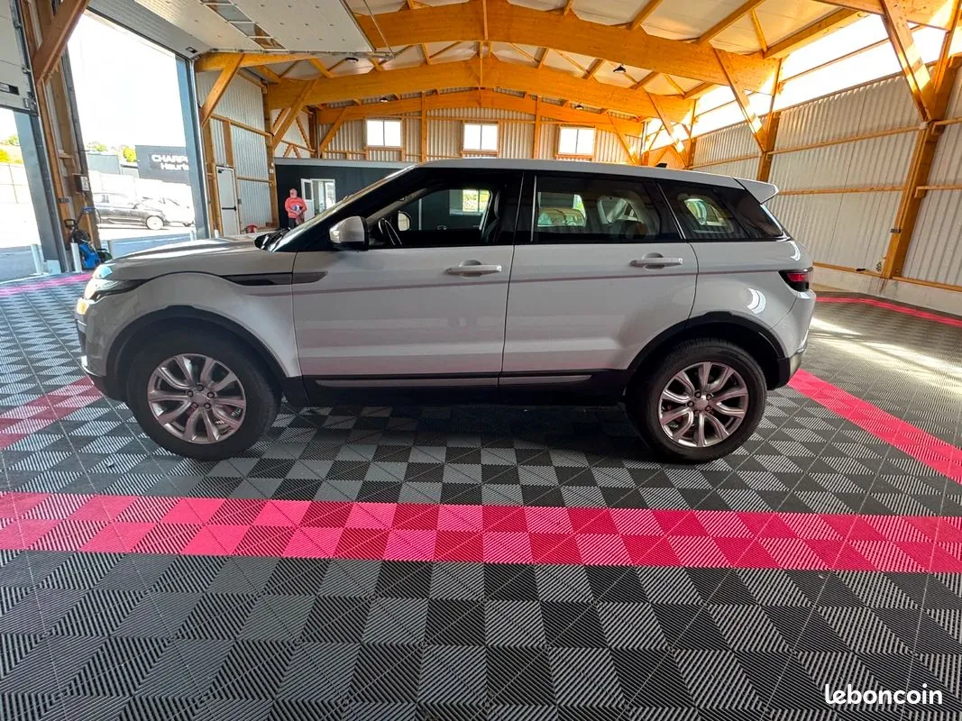 Land Rover Range Rover Evoque 2016 photo 4