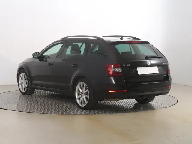 Skoda Octavia Combi 2017 photo 3