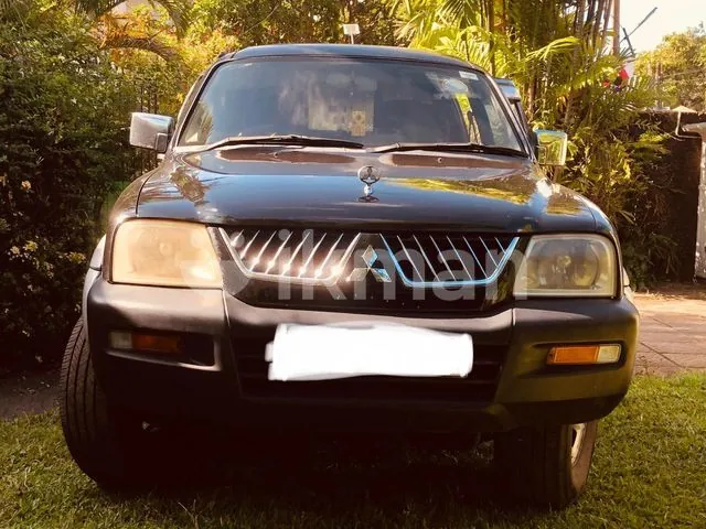 Mitsubishi L200