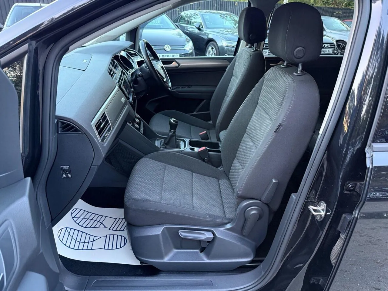 Volkswagen Touran 2016 photo 4