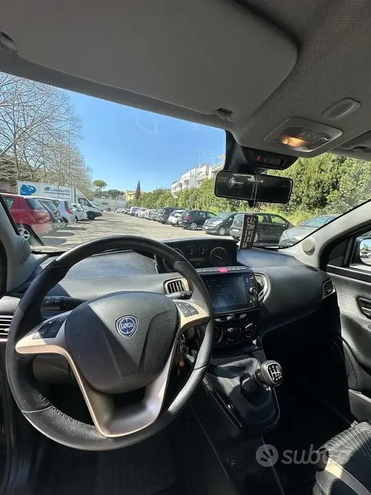 Lancia Ypsilon 2023 photo 4