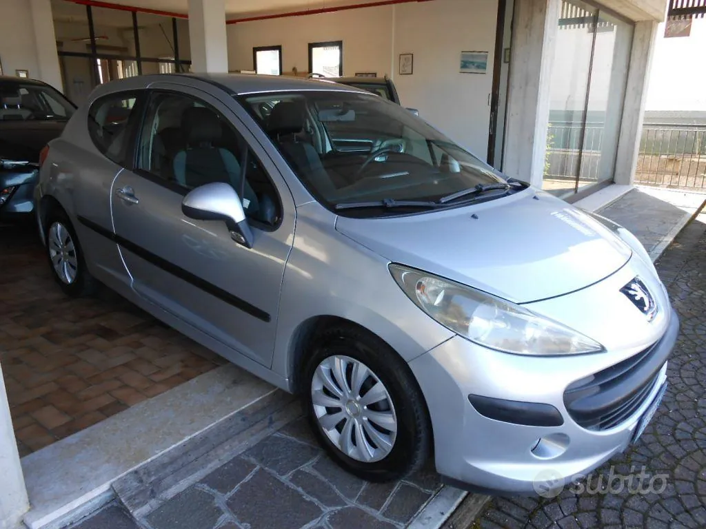 Peugeot 207 2007 photo 2