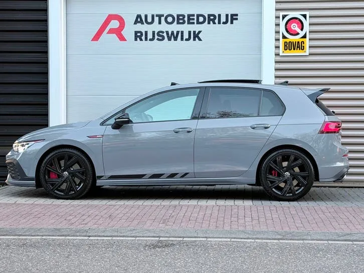 Volkswagen Golf 2021 photo 2