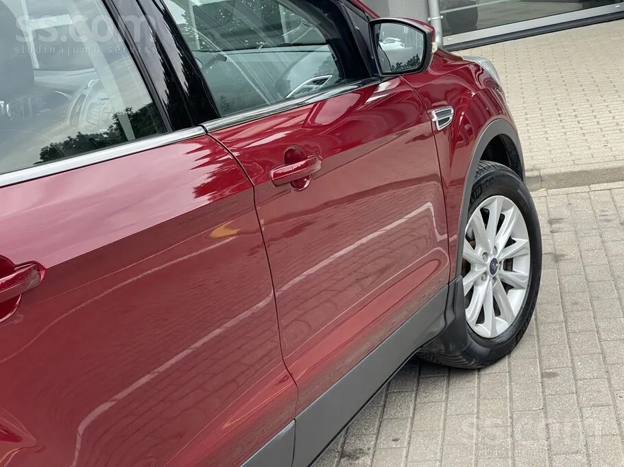 Ford Kuga 2015 photo 2