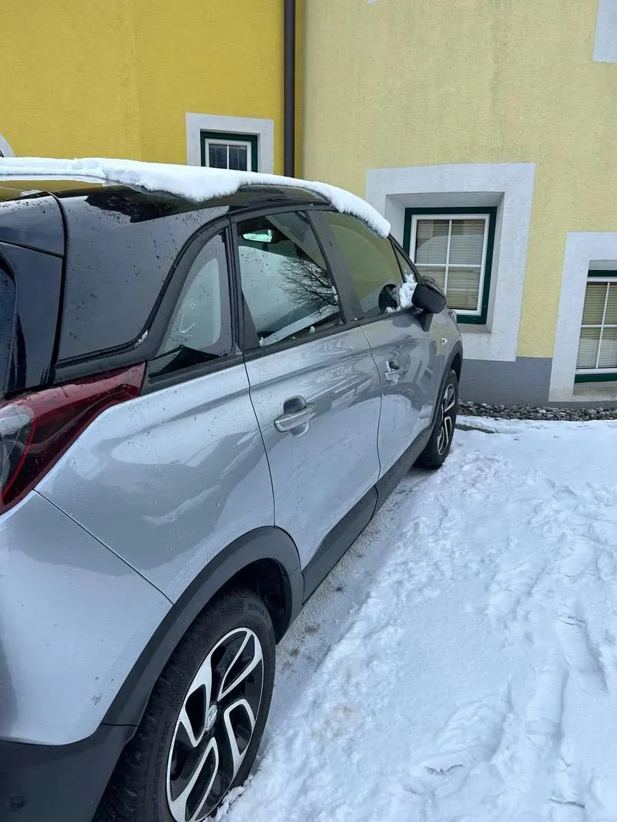 Opel Crossland X 2020 photo 3