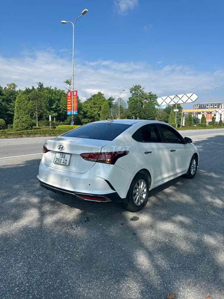 Hyundai Accent 2022 photo 4