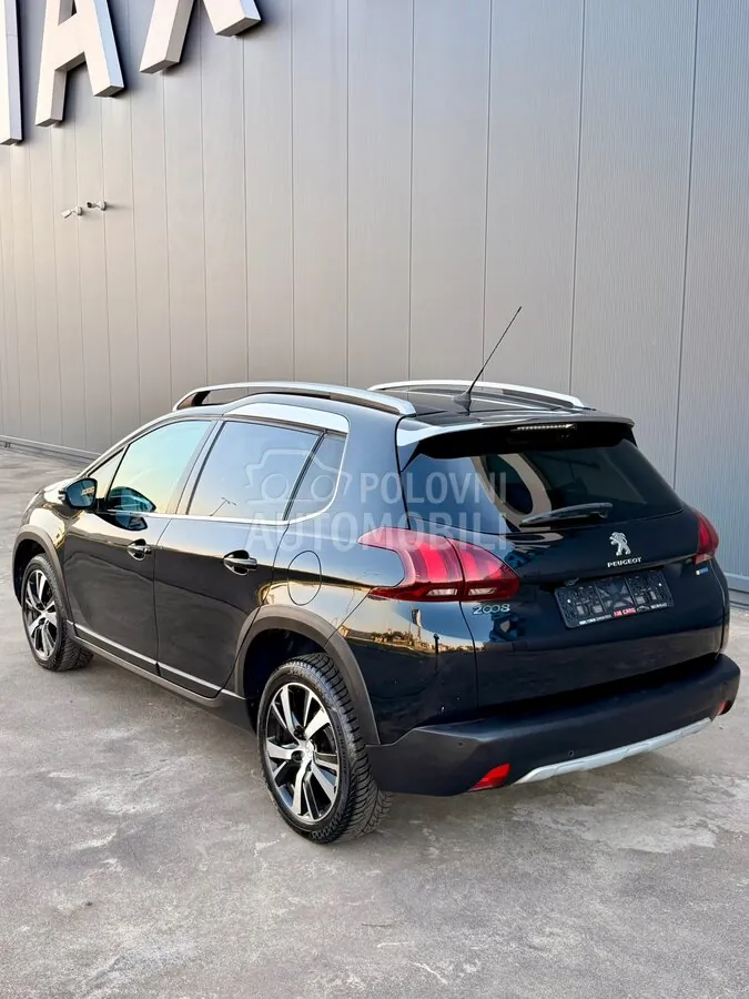 Peugeot 2008 2017 photo 5