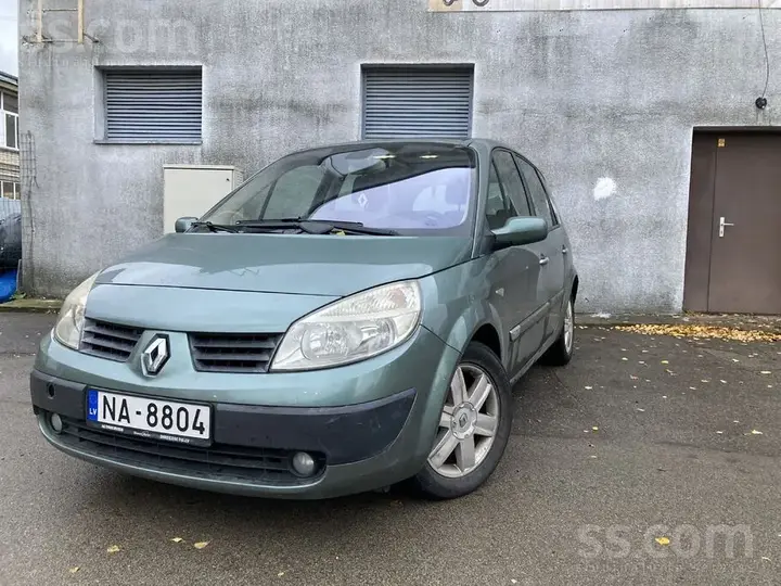 Renault Scenic 2004 photo 2