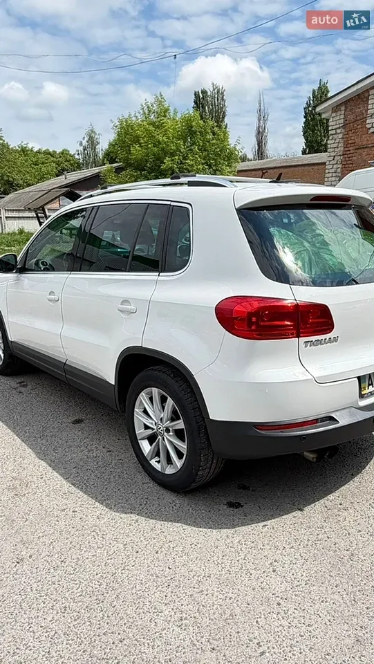 Volkswagen Tiguan 2012 photo 4