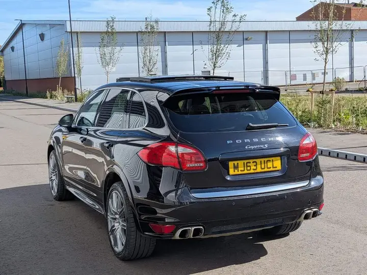 Porsche Cayenne 2013 photo 3