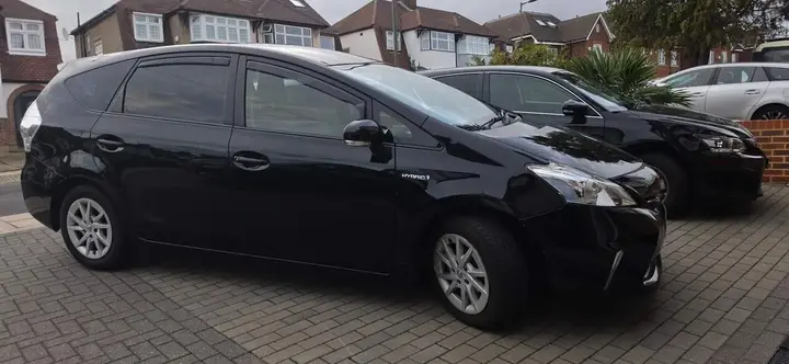 Toyota Prius 2013 photo 2