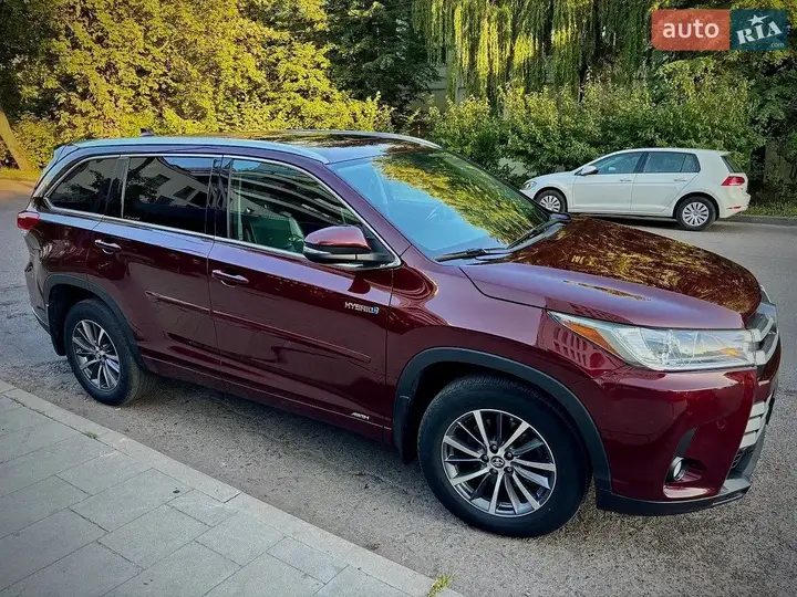 Toyota Highlander 2018 photo 3