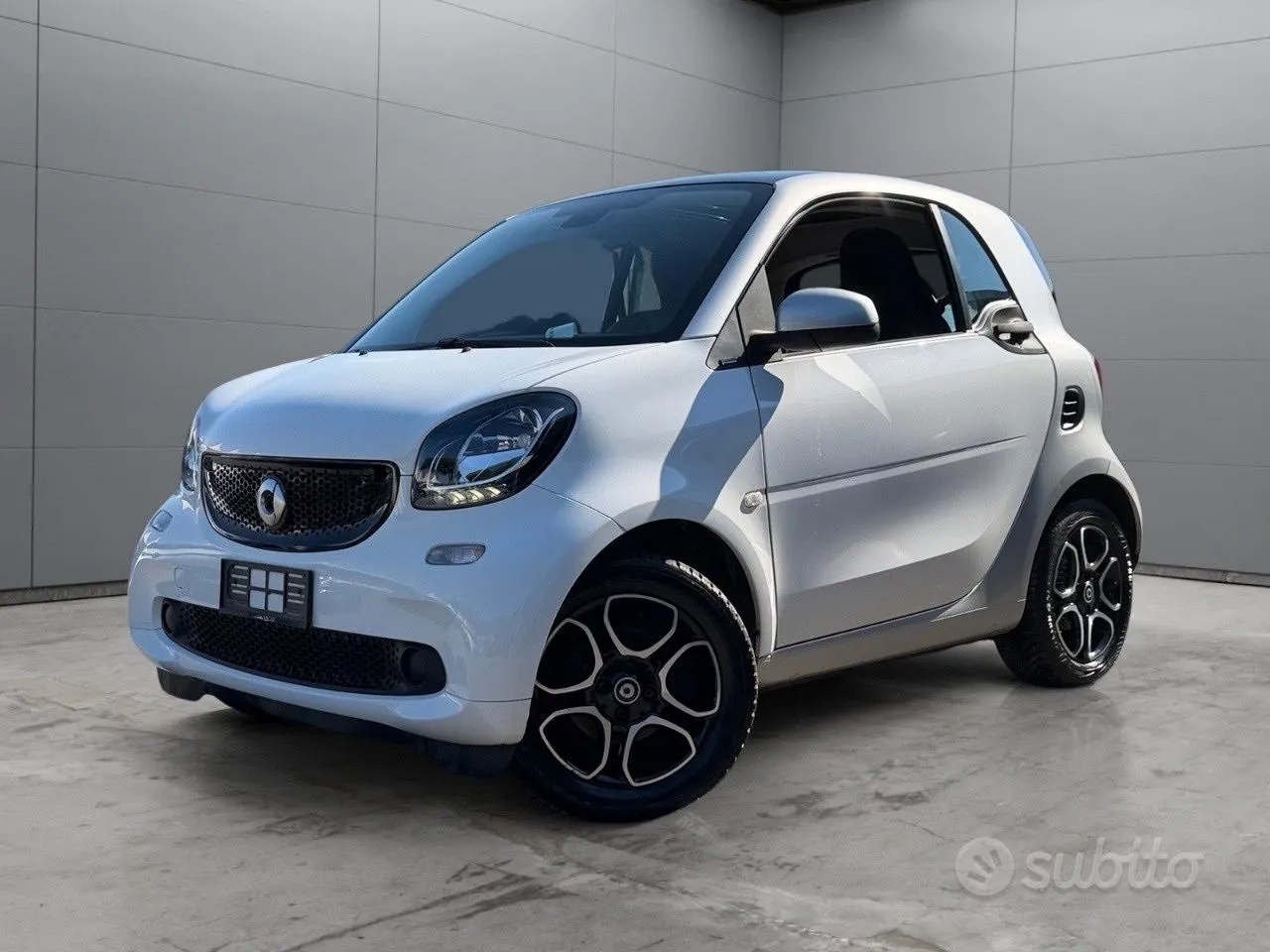 Smart Fortwo 2019 photo 4