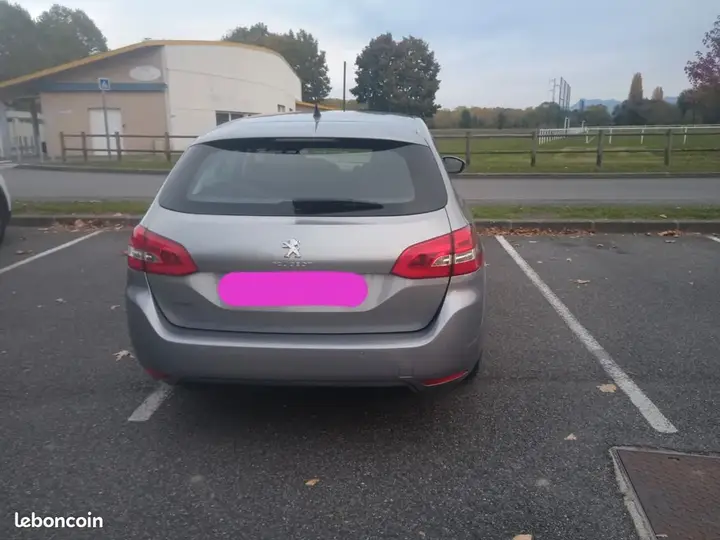 Peugeot 308 2014 photo 2