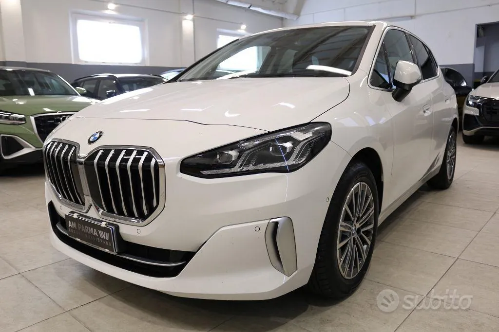 BMW 218 D Active Tourer Msport 2023 photo 3