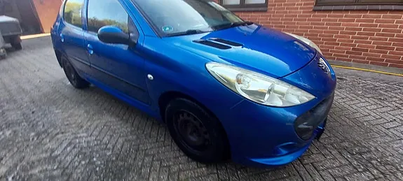 Peugeot 206 2009 photo 5