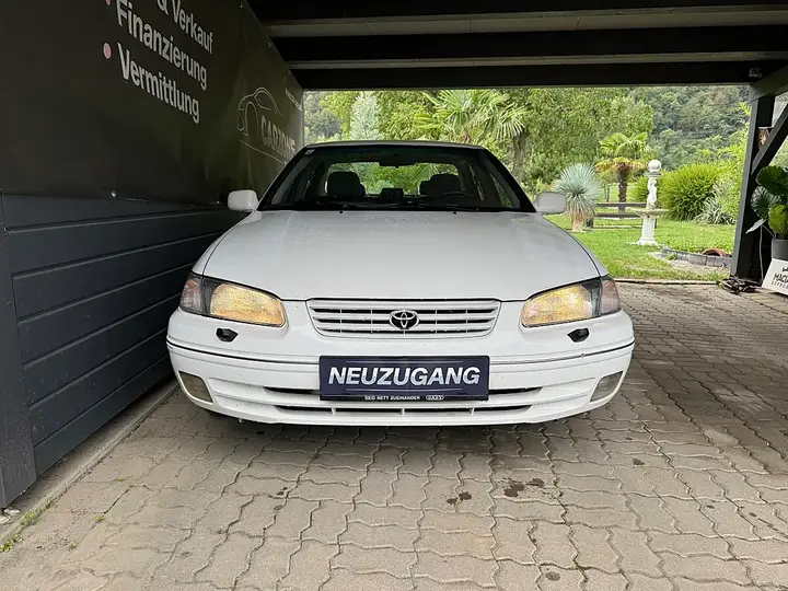 Toyota Camry 1997 photo 2