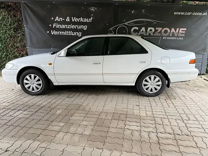 Toyota Camry 1997 photo 3
