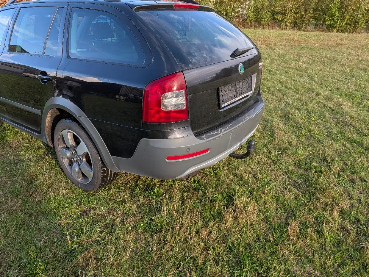 Skoda Octavia 2010 photo 3