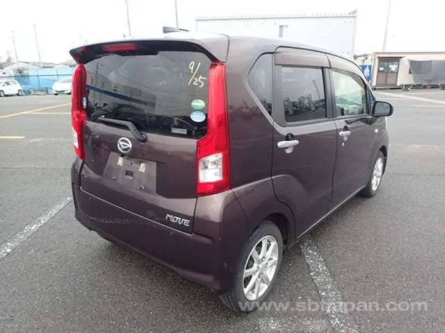 Daihatsu Move 2015 photo 4