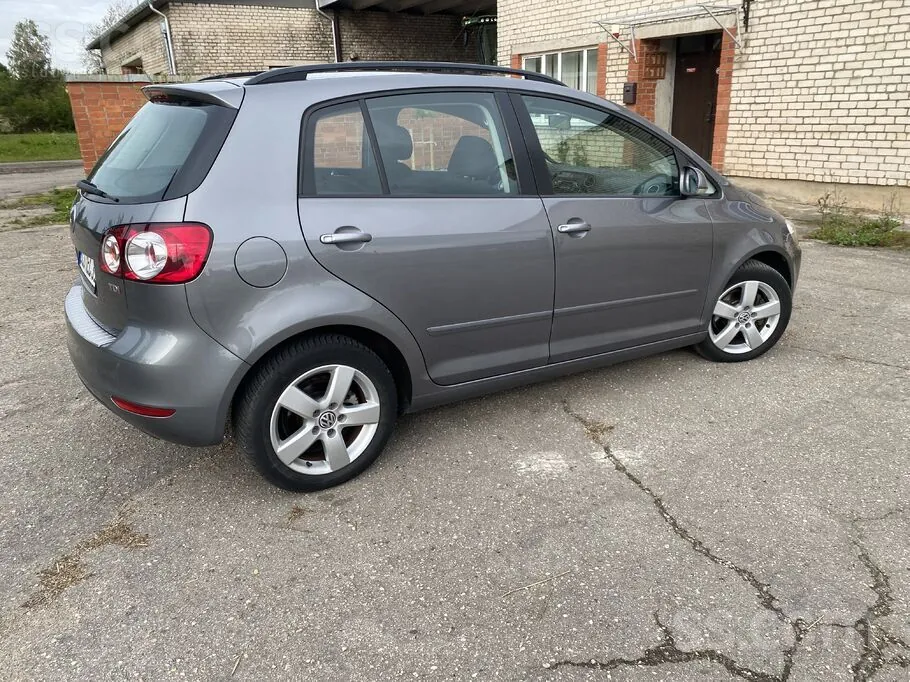 Volkswagen Golf Plus 2011 photo 3