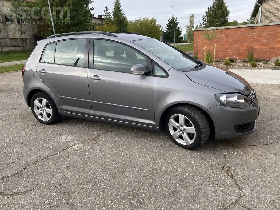 Volkswagen Golf Plus 2011 photo 2