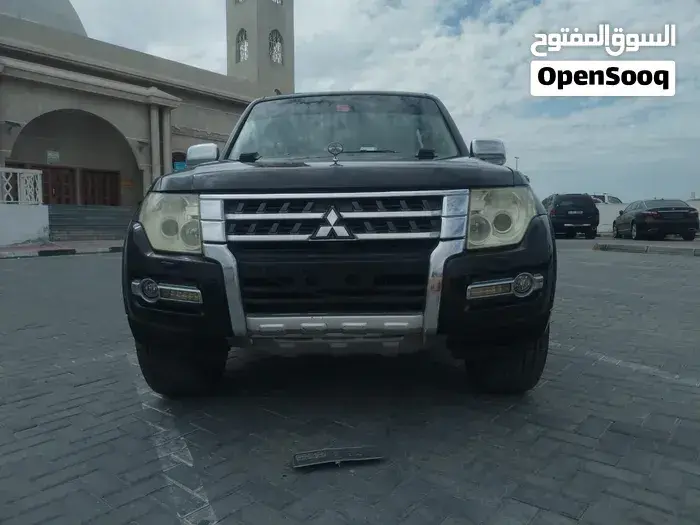 Mitsubishi Pajero 2015 photo 2