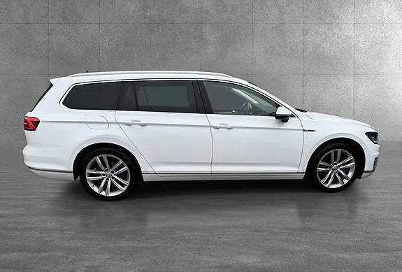 Volkswagen Passat 2017 photo 4