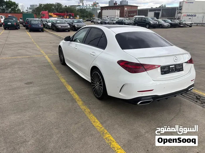 Mercedes-Benz C180 2026 photo 4