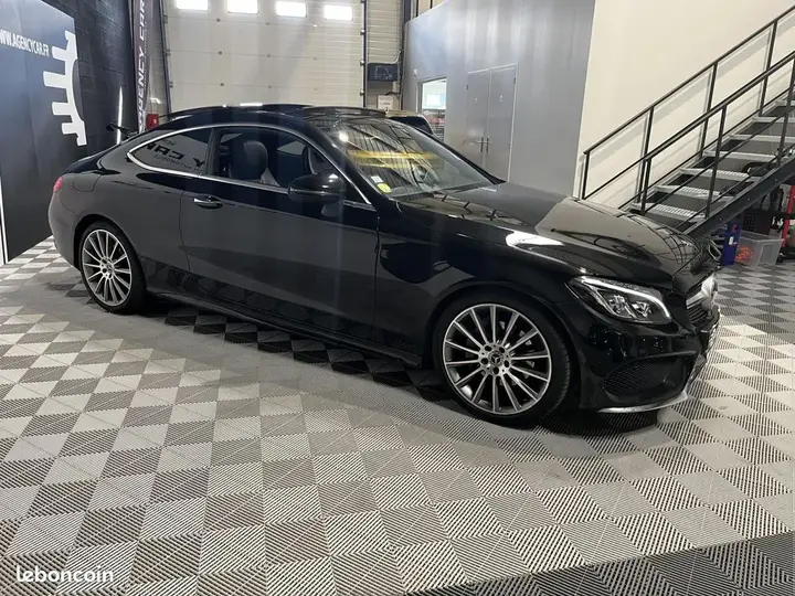 Mercedes-Benz C-Class 2018 photo 2