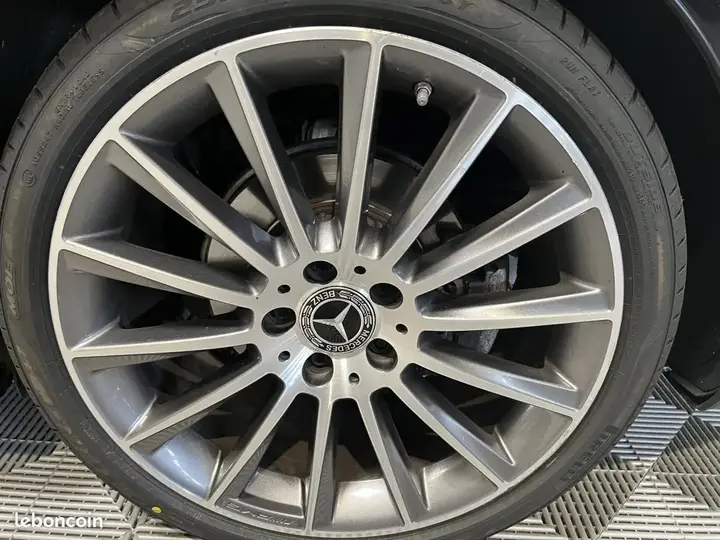 Mercedes-Benz C-Class 2018 photo 5