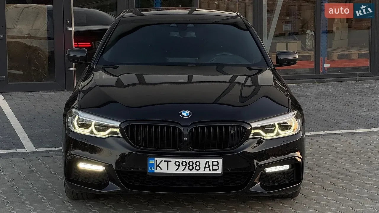BMW 5 Series 2018 photo 2