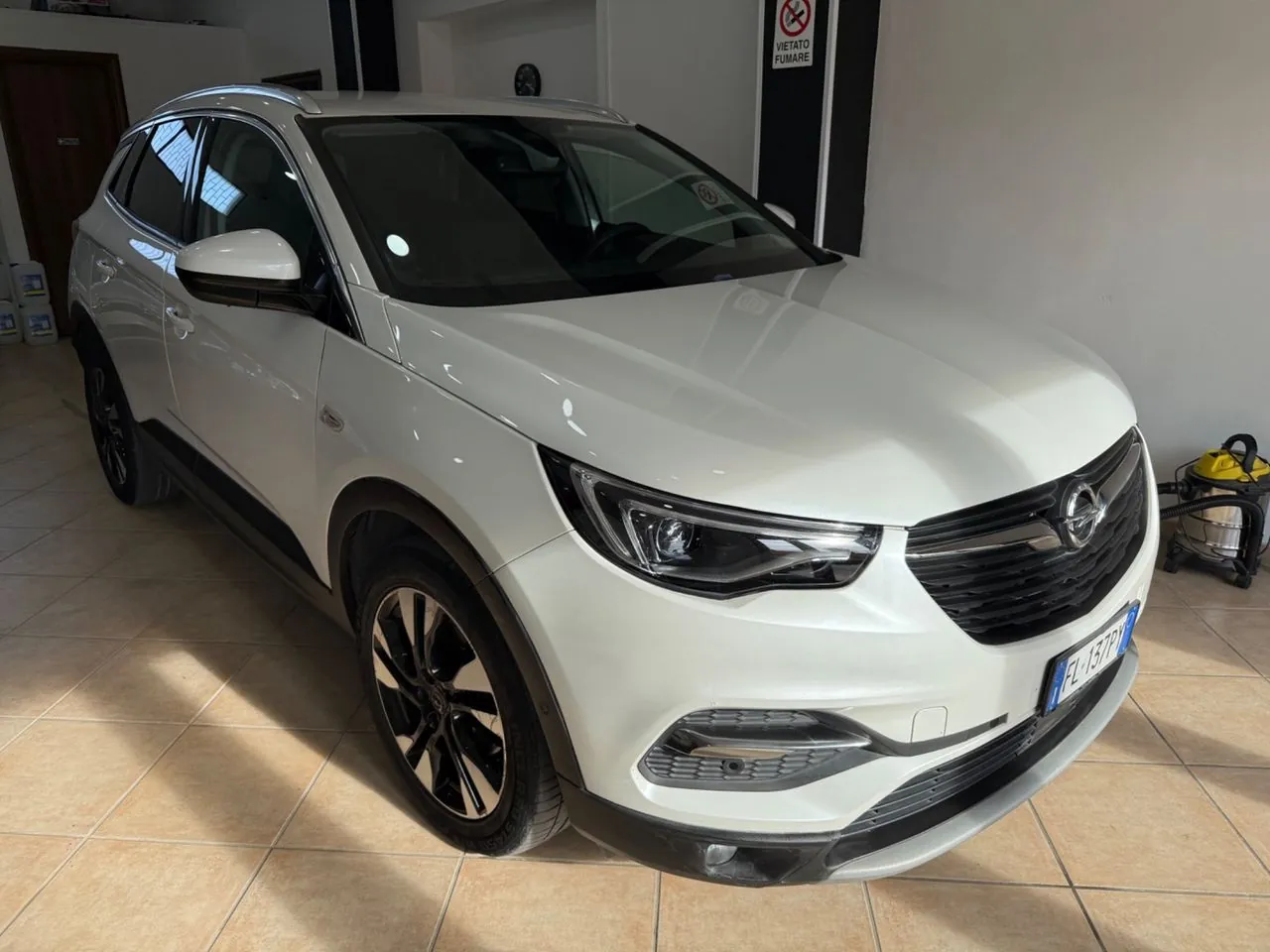 Opel Grandland X 2017 photo 2