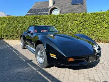 Chevrolet Corvette 1982 photo 2