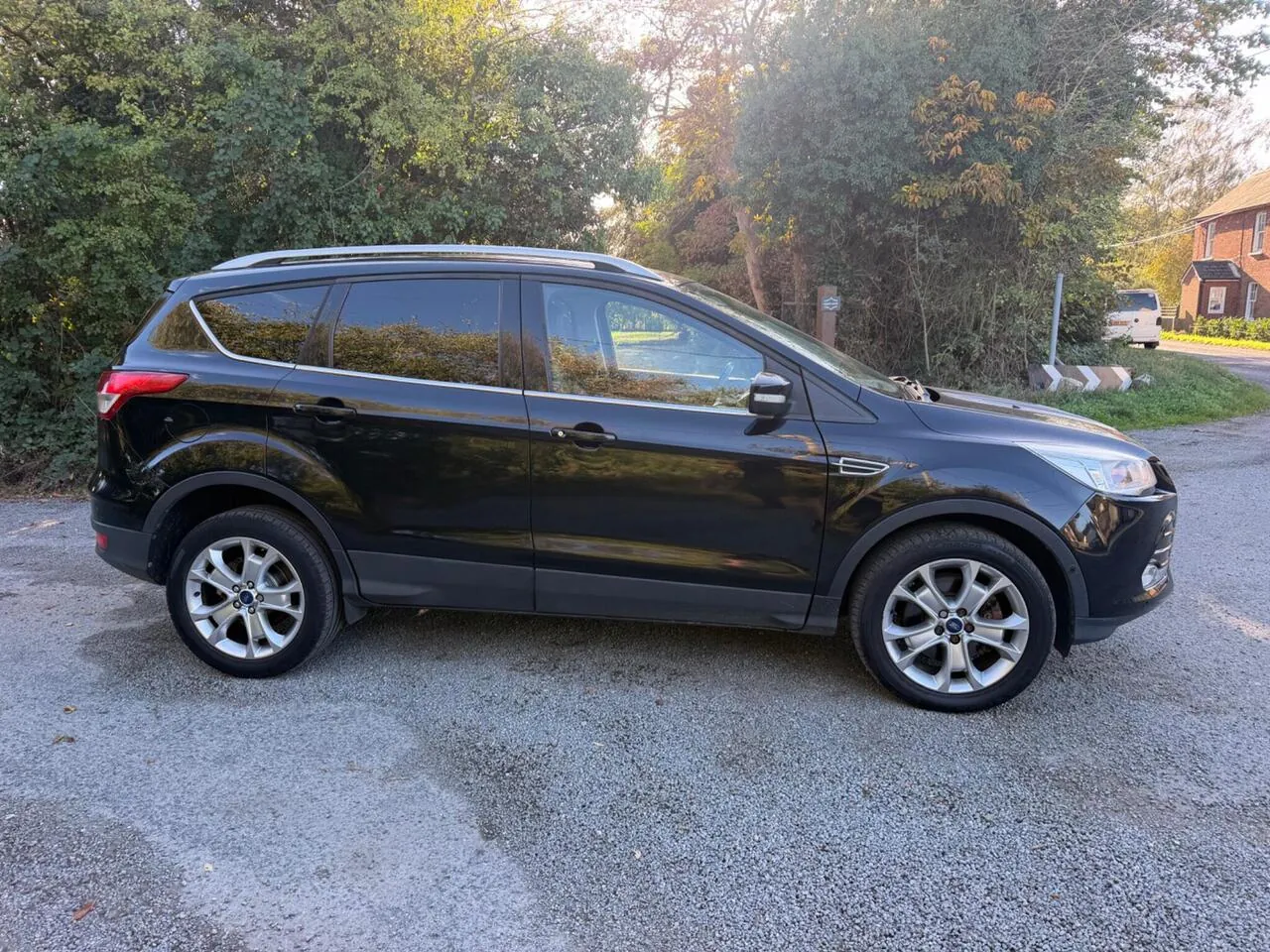 Ford Kuga 2014 photo 2