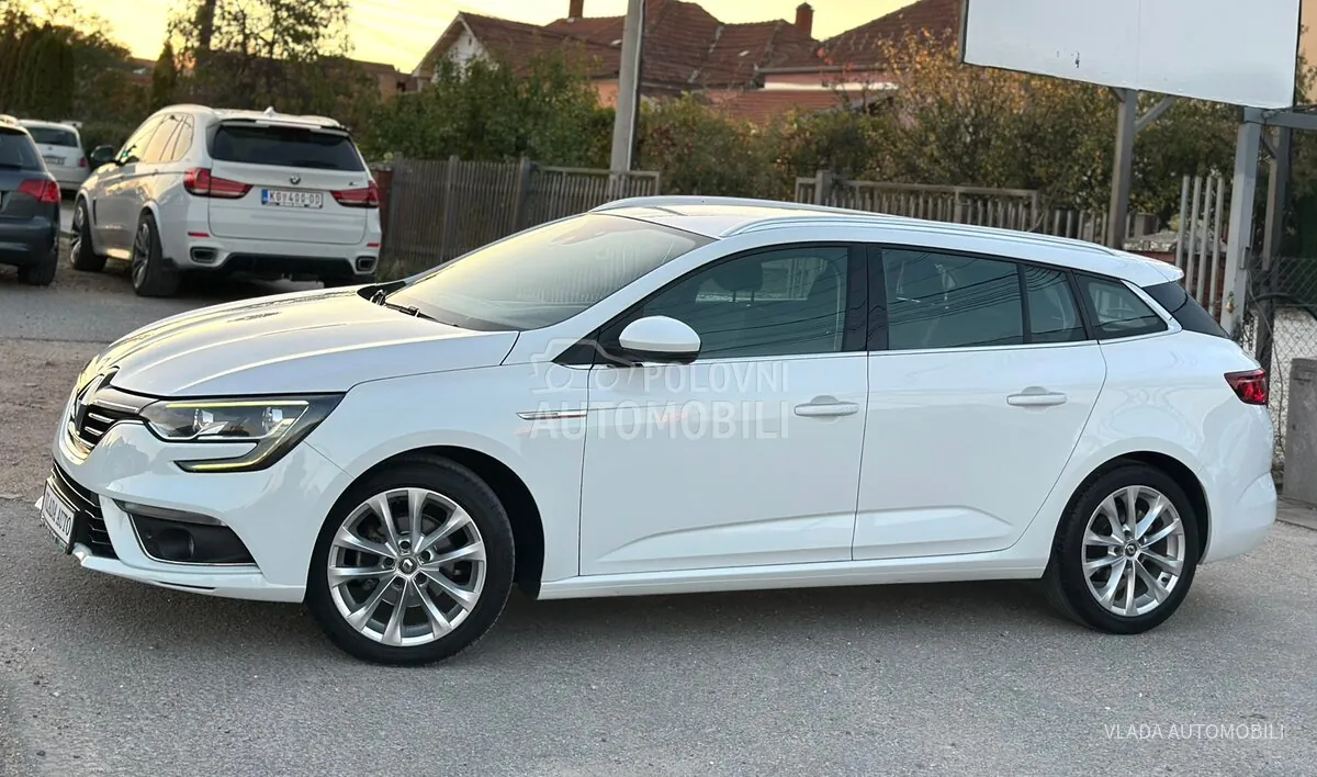 Renault Megane 2018 photo 2