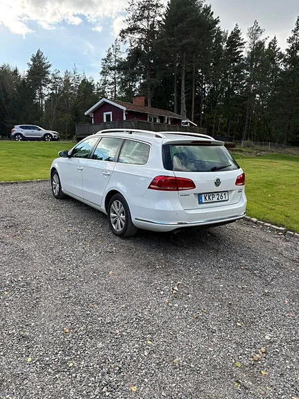 Volkswagen Passat 2014 photo 2