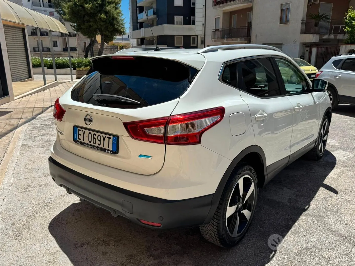 Nissan Qashqai 2015 photo 5