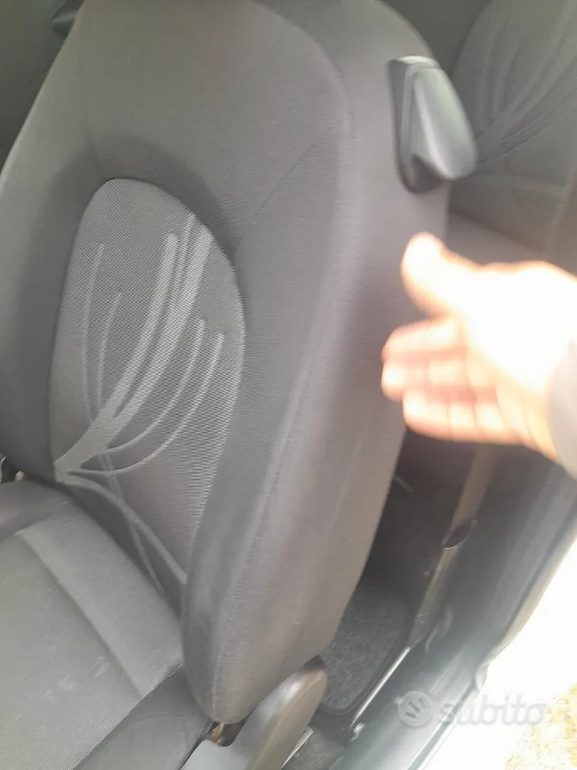 Lancia Ypsilon 2012 photo 3