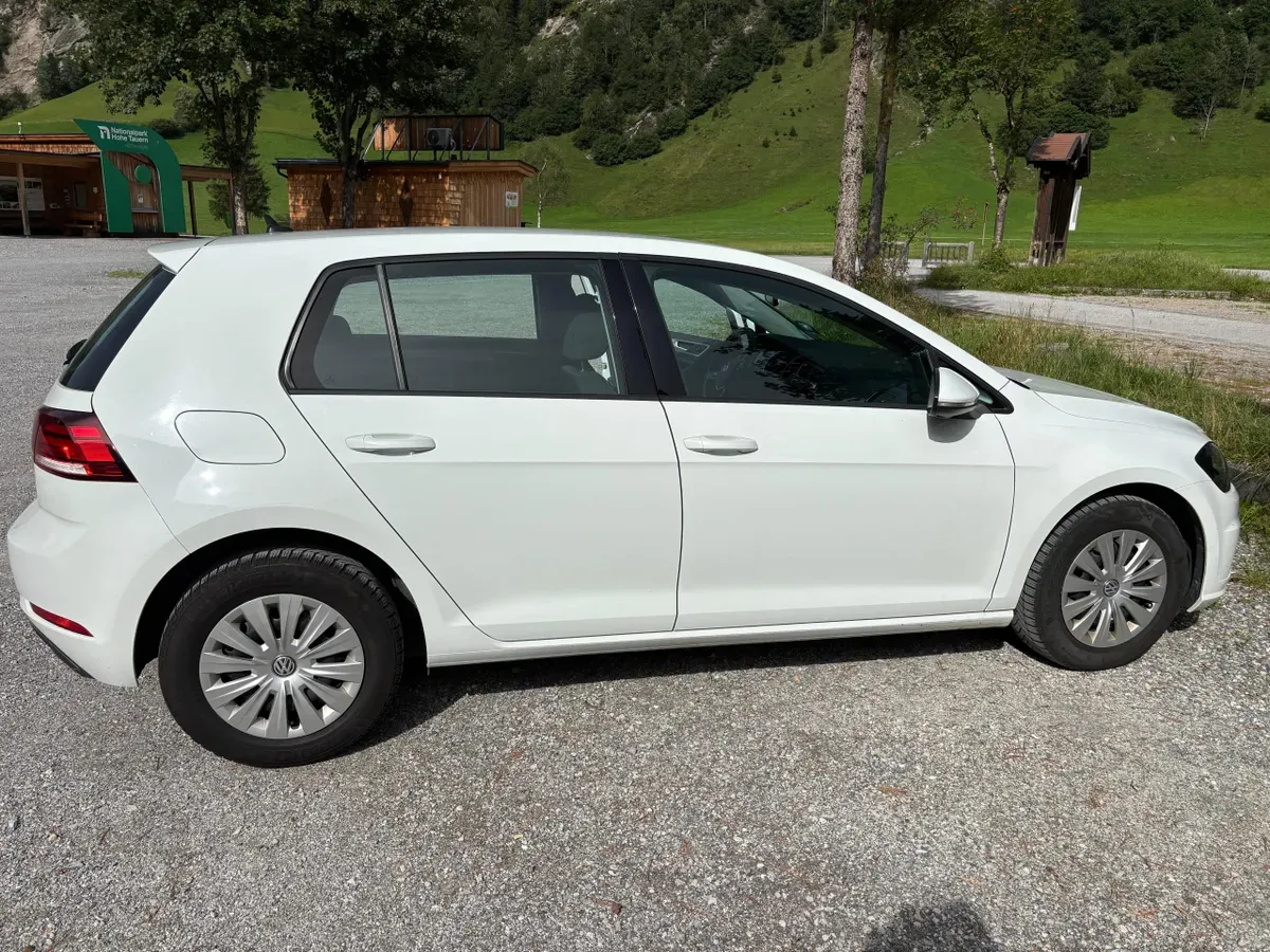 Volkswagen Golf 2018 photo 2