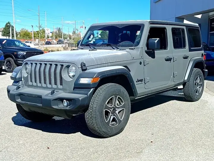 Jeep Wrangler 2023 photo 4